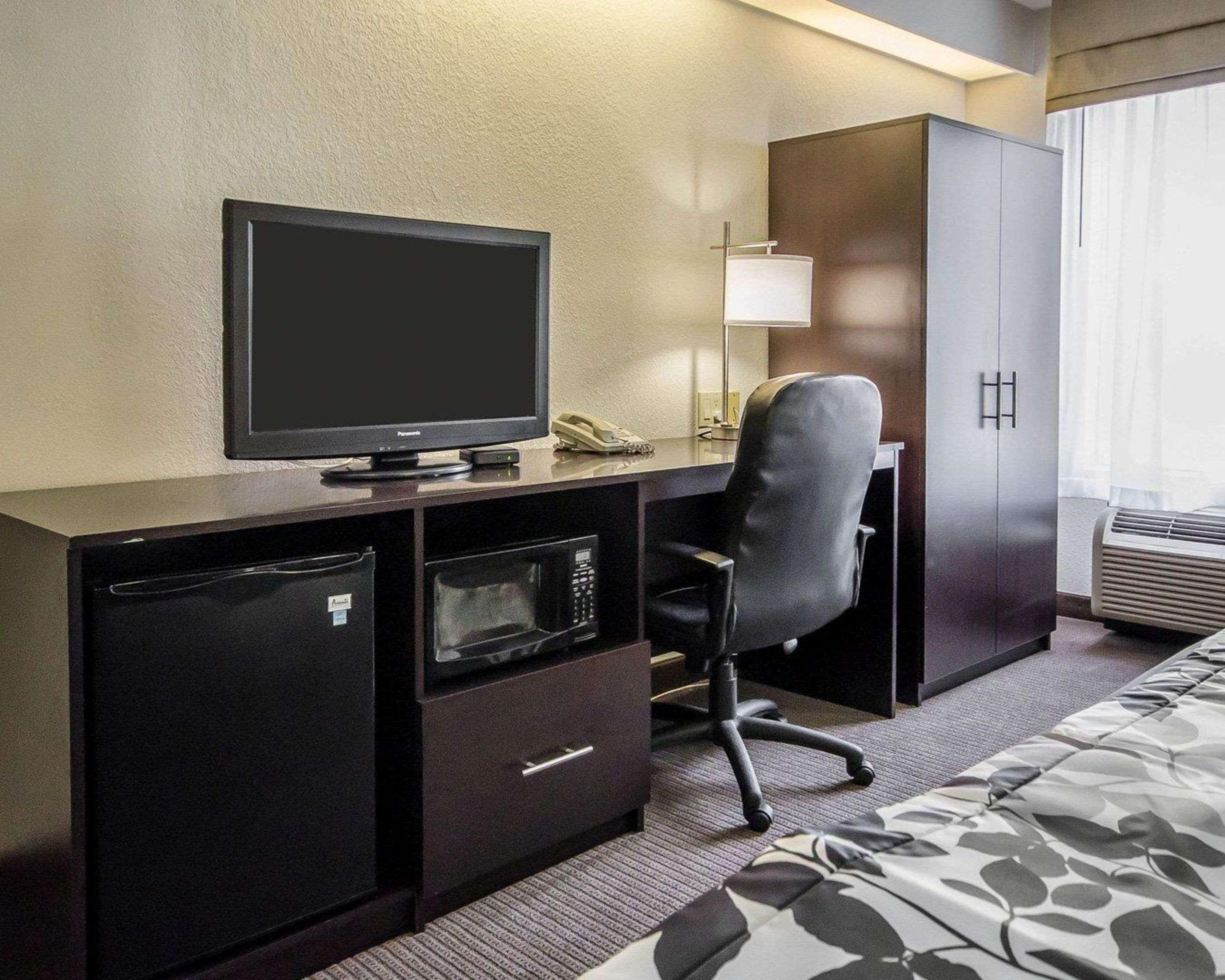 Sleep Inn Louisville Airport & Expo Exteriör bild